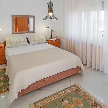 With Parking Space Banjole, - 17097 Apartman *