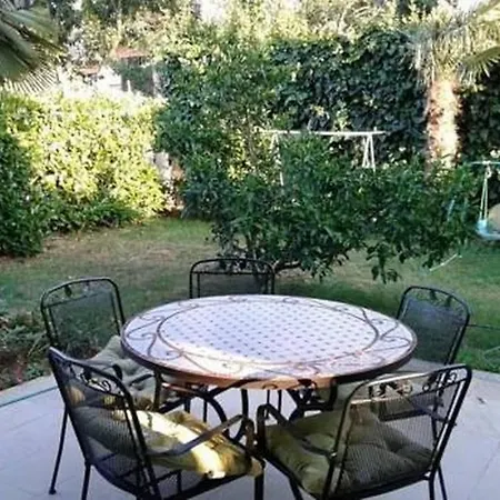 With Parking Space Banjole, - 17097 Lägenhet Pula