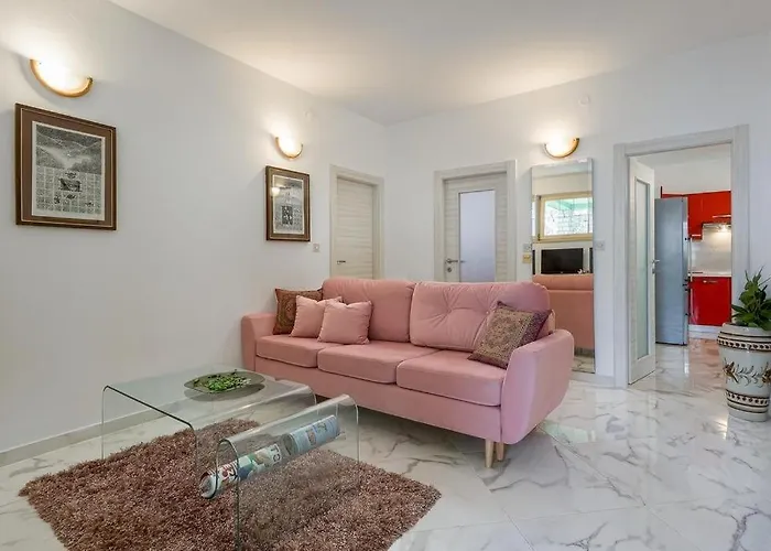 With Parking Space Banjole, - 17097 풀라